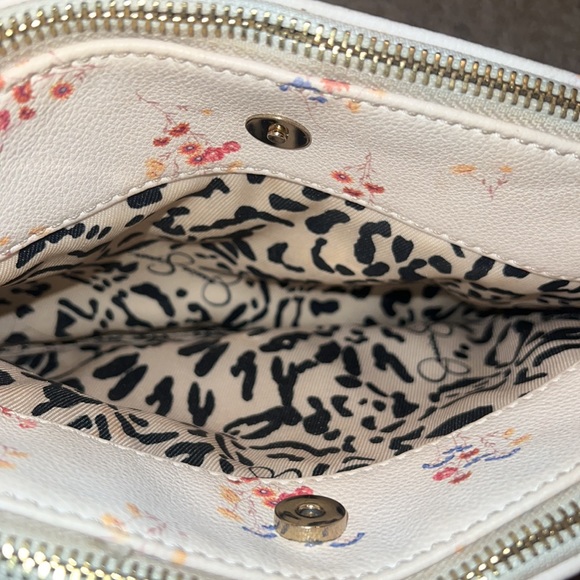 Jessica Simpson crossbody - Picture 4 of 11